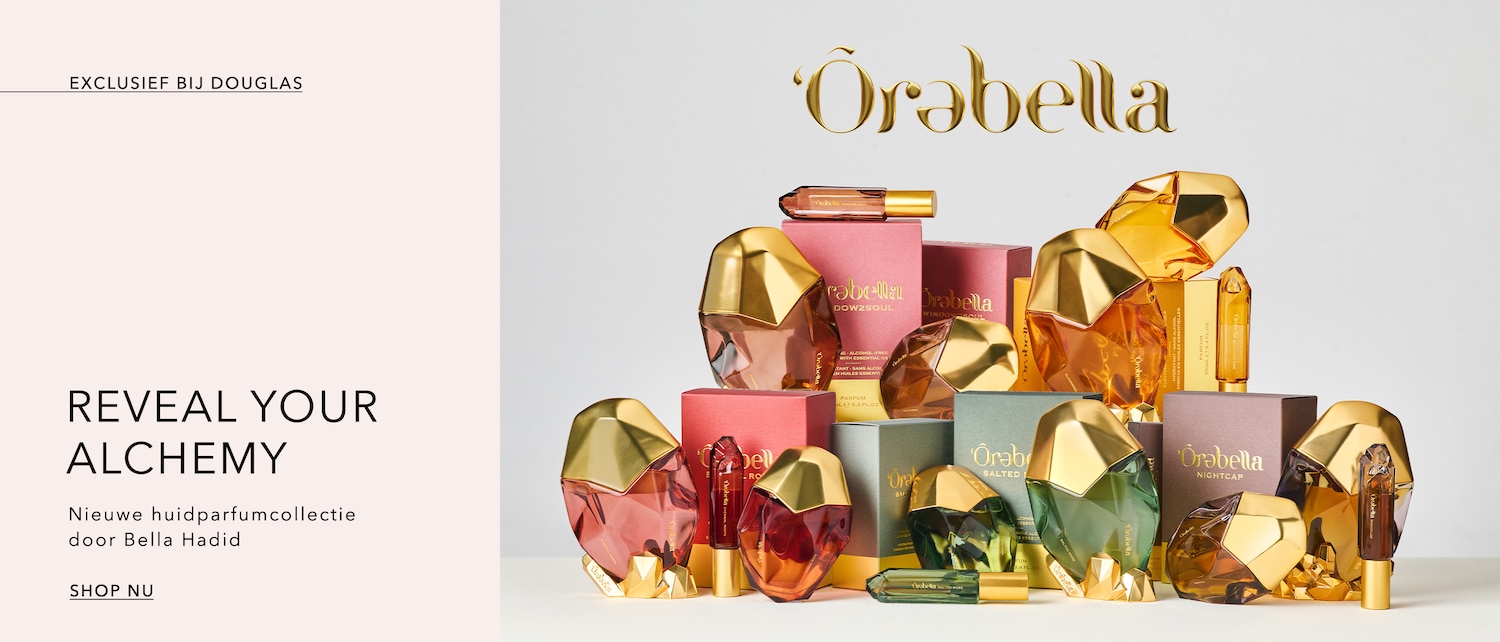 Ontdek de nieuwe huidparfumcollectie van Bella Hadid, exclusief bij Douglas, met de gouden letters "Ôrəbella". Shop nu en onthul je alchemie!